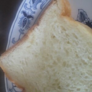 ほんのり甘いハチミツミルク食パン